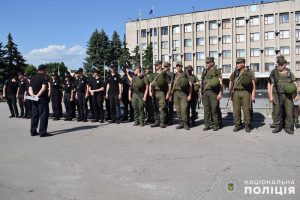 Аби вихідні пройшли безпечно, на вулиці вийшли збільшені наряди поліції