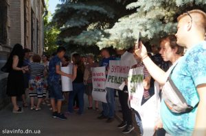 Недаву і Сметанкіна кличуть прийти в аграрний коледж, щоб почути пояснення