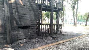 Люди створили екосквер на Донбасі. Цієї ночі його спалили