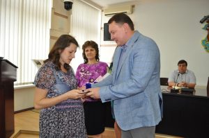 Три жительницы Краматорска получили звание «Мать-героиня»