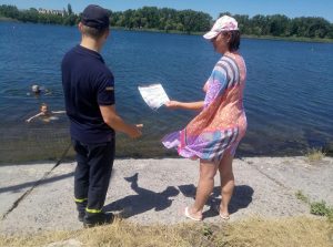Рятувальники продовжують проводити профілактичні заходи в місцях масового відпочинку людей на водних об’єктах