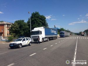Слов’янські поліцейські виявили близько 100 водіїв багатотоннажного транспорту, які порушили температурний режим