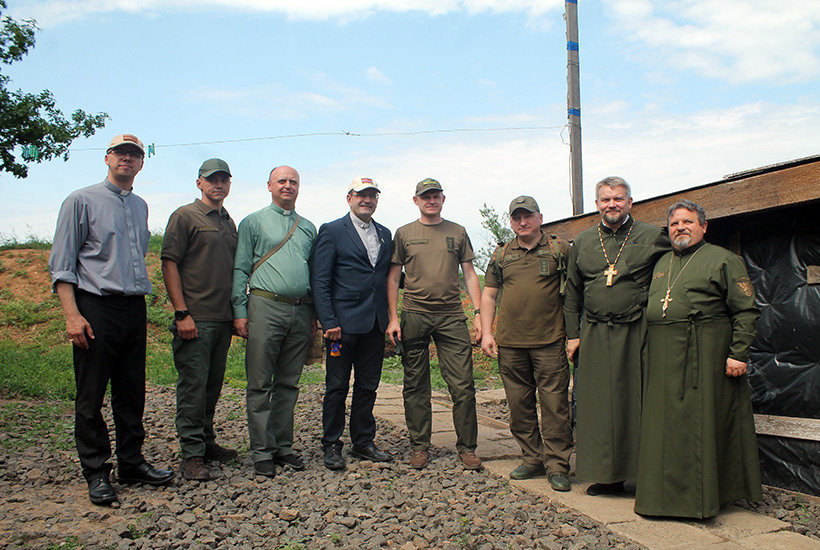 Гуманітарний вантаж доставлено: Новолуганське та Авдіївка отримали допомогу від латвійців