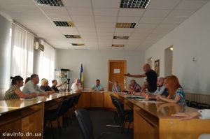 ЦВК розпустила виборчу комісію по 47 округу