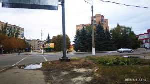 Жители Славянска требуют от исполкома сделать тротуар возле сельхозтехникума по ул.Свободы