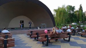 Творческие вечера в парке “Шелковичный”