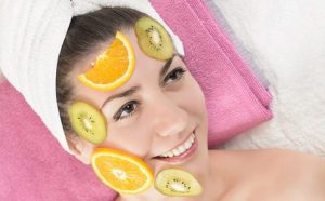 Витаминная маска для поддержания здоровья кожи лица в летнюю жару. Рецепт