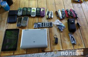 В Славянске полицейские разоблачили группу сканировщиков, совершивших серию краж из автомобилей