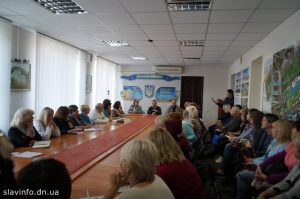 Школи Слов’янська менш прозорі ніж дитсадки по використанню внесків батьків