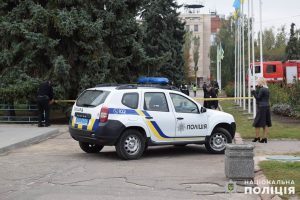 Славянские правоохранители обследовали городской совет из-за сообщения о заминировании