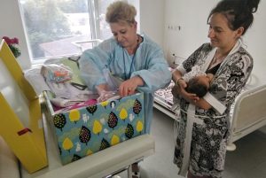 В беби-боксы добавили вещей: что получатродители для своих малышей