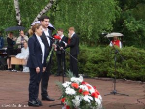 До 85 тисяч штрафу за кнопкодавство: Королевська та Солод не голосували