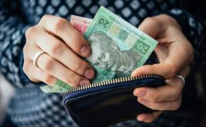 Украинцы хотят, чтобы женщинам за каждого рожденного ребенка добавили пенсию