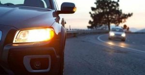 Вскоре славянским водителям придется включать ближний свет фар