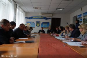 Міська влада обіцяє зайняти більш рішучу позицію у відносинах зі «Слов’янським курортом»