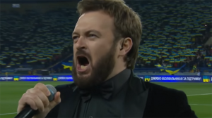 Дзидзьо поразил публику исполнением Гимна Украины перед футбольным матчем