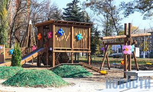 В Славянске открыли детскую инклюзивную площадку