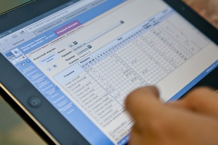 В школах Краматорска могут появиться электронные журналы и дневники: чем они полезны и кто будет платить