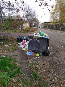 Проблемы с мусором в Славянске. Фотофакт