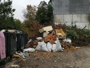 Свалка по ул. Бульварной в Славянске