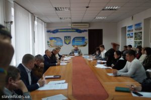 Депутати будуть письмово пояснювати причину пропуску  позачергової сесії