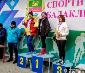 Поліцейська зі Слов’янська стала переможницею легкоатлетичного пробігу на Харківщині