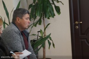 Влада хоче сім авто для лікарів: частина депутатів проти