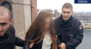 В Славянске от самоубийства спасли девушку