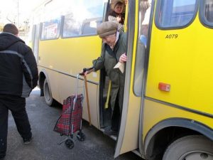 Кто имеет право на бесплатный проезд в общественном транспорте