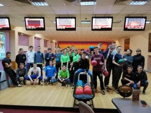 В Славянске прошли очередные игры чемпионата по боулингу