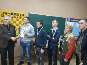 В Славянске прошли городские соревнования по шахматам