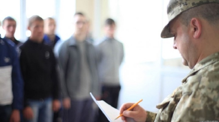 В Краматорске молодых людей 2003 года рождения обяжут пройти приписку в военкомате