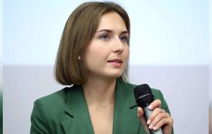 В школах введут “узаконенное репетиторство” за счет государственных средств: что это значит