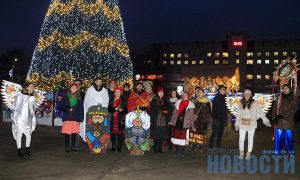 Студенты из 14 областей показали в Славянске рождественский вертеп