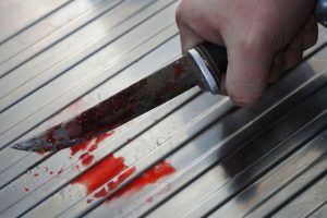 Жителя Былбасовки, который зарезал товарища, арестовали на 60 суток