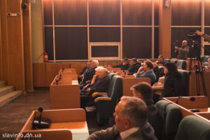 Навіщо скликають позачергову сесію міської ради у Слов’янську. Оновлено