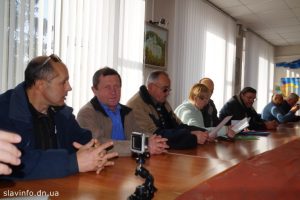 Люди обурені кадровими призначеннями у СКРЦ  «Слов’янський курорт»