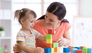 Програма “Муніципальна няня”: як слов’янцям оформити та отримувати кошти