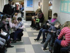 Зареєстровано петицію з проханням відмінити черги у міських лікарнях та поліклініках