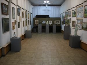 У Слов’янському краєзнавчому музеї відкрилась виставка «З художніх фондів музею»