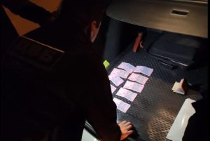 Під час одержання чергового хабаря затримано головного державного інспектора рибного господарства 