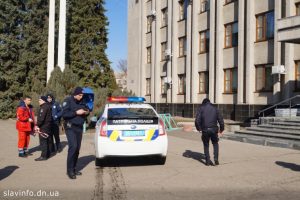 «Мінування» міської ради Слов’янська: що кажуть у поліції