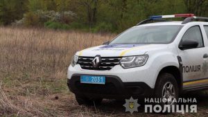 На краю поля в Харьковской области нашли мертвой девочку, которую искали почти сутки