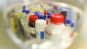Минздрав разрешил использовать новый препарат для лечения COVID-19
