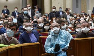 ВРУ внесла «коронавірусні» зміни до бюджету: як голосували нардепи від Донеччини