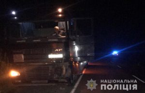 На трасі поблизу Слов’янська вантажівка на смерть збила пішохода