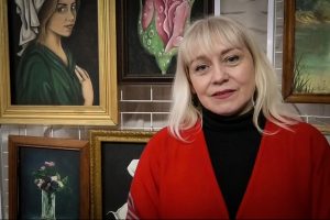 Бібліотекарка Нацгвардії 15 Слов’янського полку складає вірші та пише картини