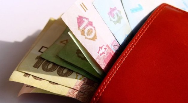 В Украине работники получат надбавки к зарплате: кто эти счастливчики