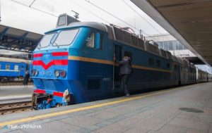Когда Укрзализныця возобновит продажу билетов
