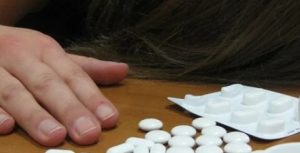 У Слов’янську дівчина отруїлася жарознижуючими таблетками